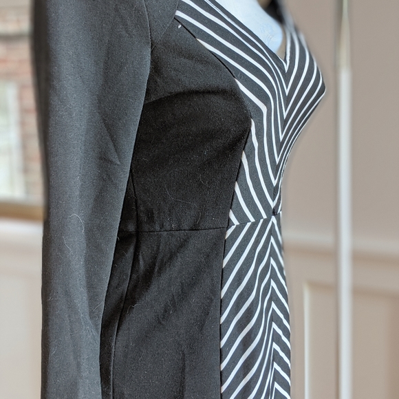 Sheath Dress Black White Diagnol Striped Size XS - Picture 2 of 4